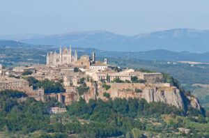 Orvieto Italien. Ferie i Orvieto. Feriedestination Italien. Sommerferie i Umbrien. Ferieboliger nær Orvieto. Sightseeing i Orvieto. Kultur i Umbrien.